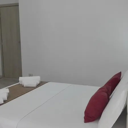 Konukevi Brilliant Trieste