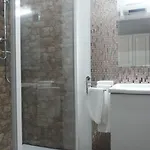 Brilliant 招待所 3*