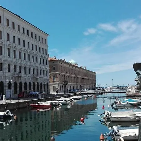 بيت ضيافة Brilliant