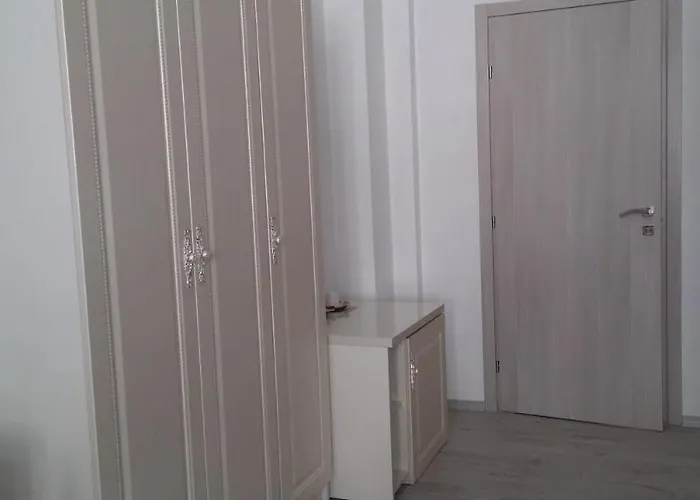 Brilliant Room Трієст